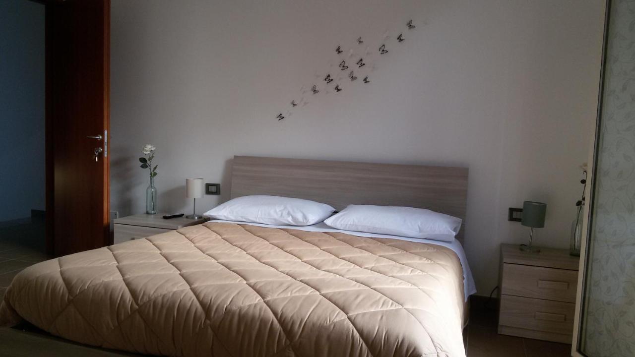 Rinaldi House Bed and Breakfast Torriana Eksteriør billede